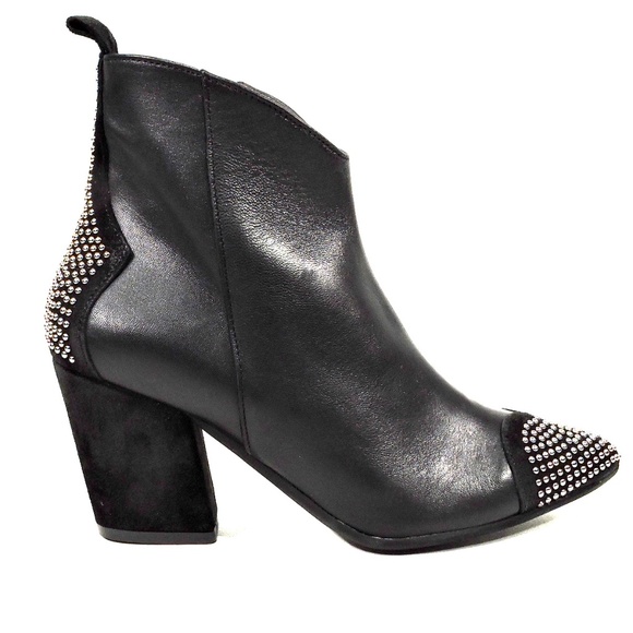 GIO+ 🇮🇹 BLACK LEATHER HEELED BOOTIE - Picture 4 of 10